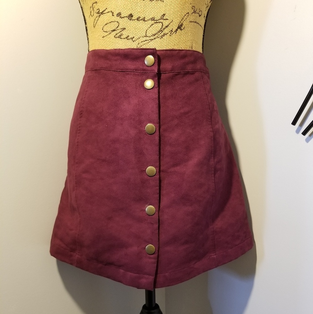 🛍Old Navy maroon skirt🛍